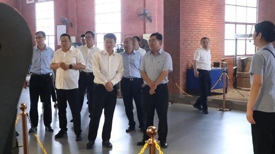 山东临工与江苏集团举行挖掘机交机仪式 深化战略合作关系-效擎动力机械有限公司(图4)