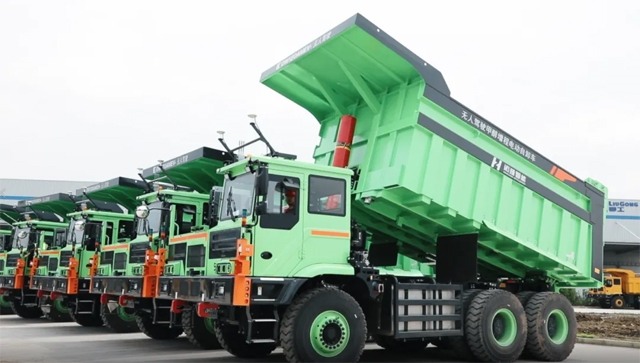 柳工无人驾驶甲醇电动自卸车助力矿山绿色转型-效擎动力机械有限公司(图1)